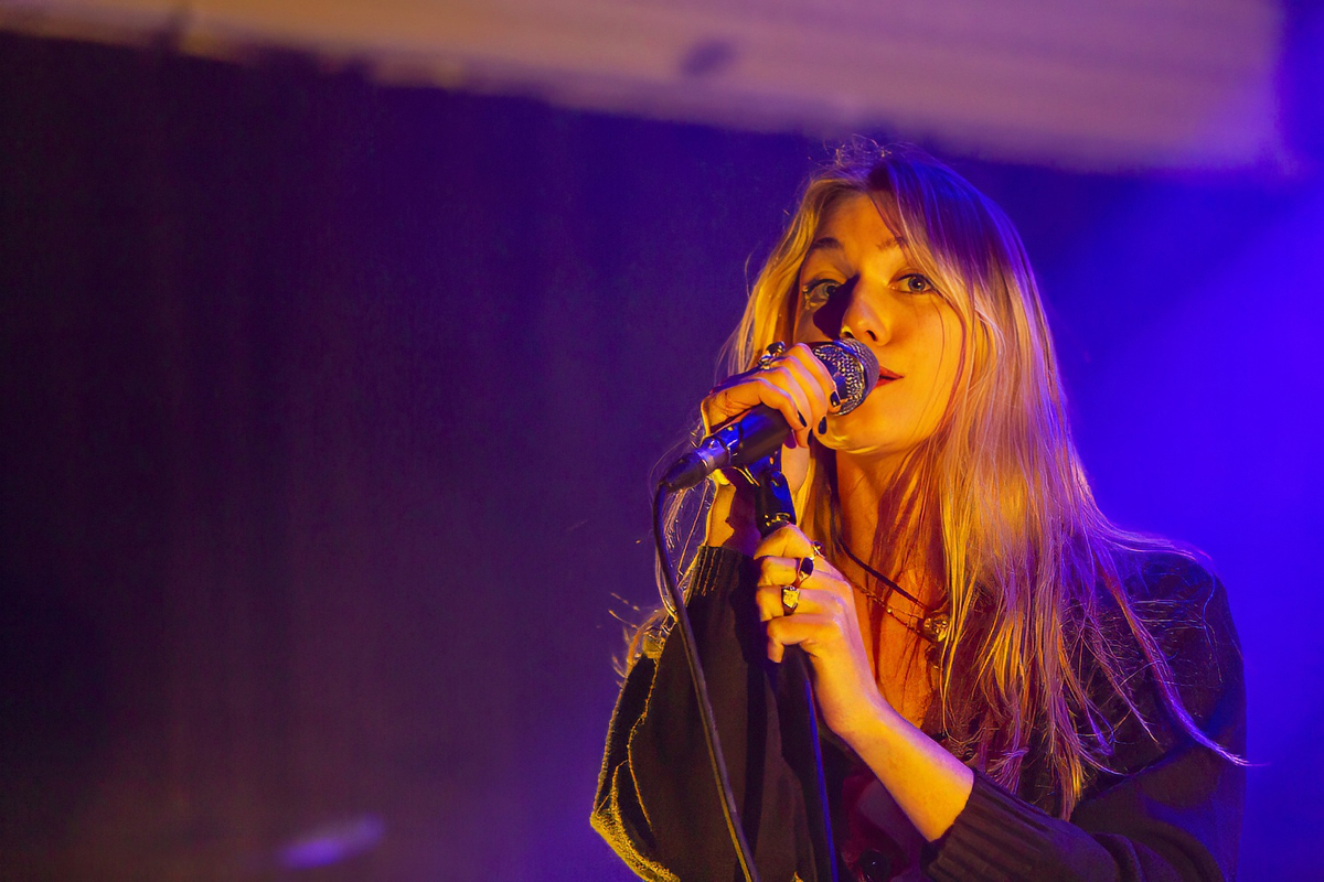 Jen @ De Casino, picture 2, photographed by Edwin Houdevelt - FrontView Magazine