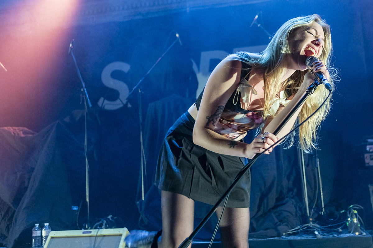 Jen @ De Casino, picture 14, photographed by Edwin Houdevelt - FrontView Magazine