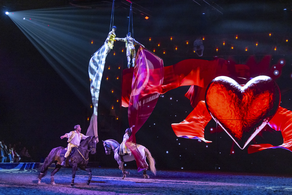 Cavalluna Grand Moments @ sportpaleis, picture 13, photographed by dirk janssens - FrontView Magazine