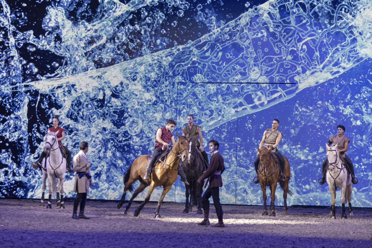 Cavalluna Grand Moments @ sportpaleis, picture 20, photographed by dirk janssens - FrontView Magazine
