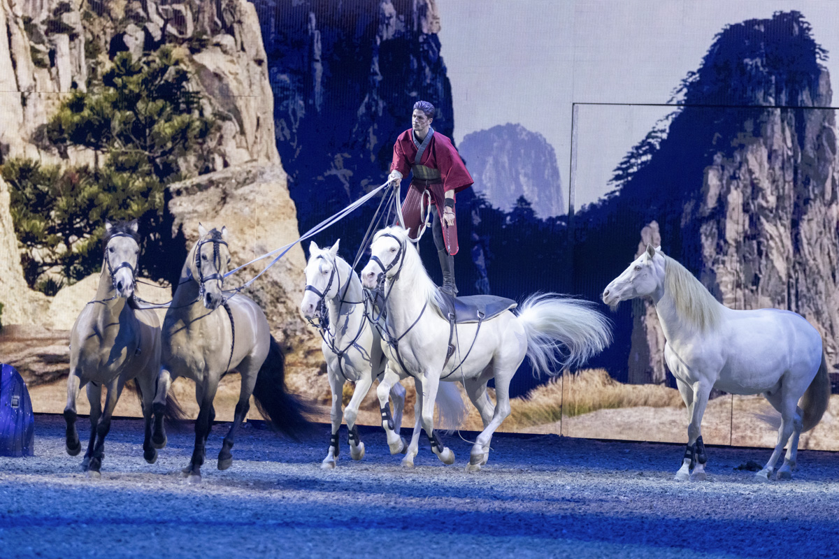 Cavalluna Grand Moments @ sportpaleis, picture 38, photographed by dirk janssens - FrontView Magazine