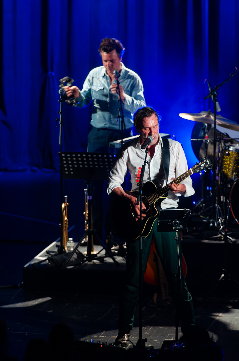 Daan @ vooruit, picture 9, photographed by Jurgen Van De Maele - FrontView Magazine