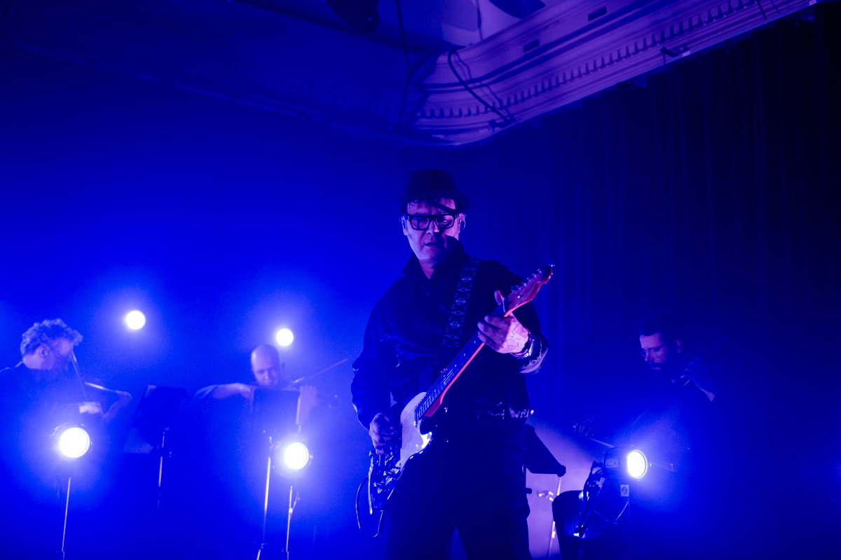 Hooverphonic @ De Casino, picture 1, photographed by Bart Janssens - FrontView Magazine