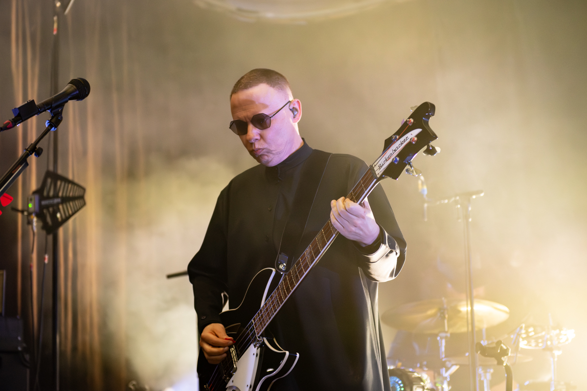 Hooverphonic @ De Casino, picture 4, photographed by Bart Janssens - FrontView Magazine