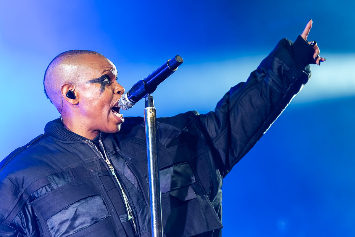 Skunk Anansie @ AB, foto 10, foto's door David Johnson - FrontView Magazine