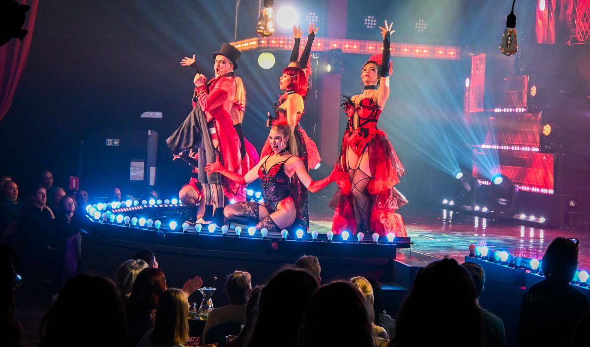 Première Burlesque @ Witte Paard, picture 13, photographed by Peter Minnebo, Luc Lemmens - FrontView Magazine