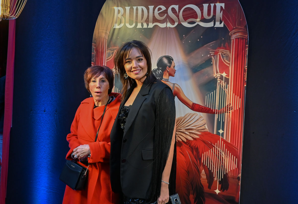 Rode Loper première Burlesque @ Witte Paard Blankenberge, picture 15, photographed by Peter Minnebo, Luc Lemmens - FrontView Magazine