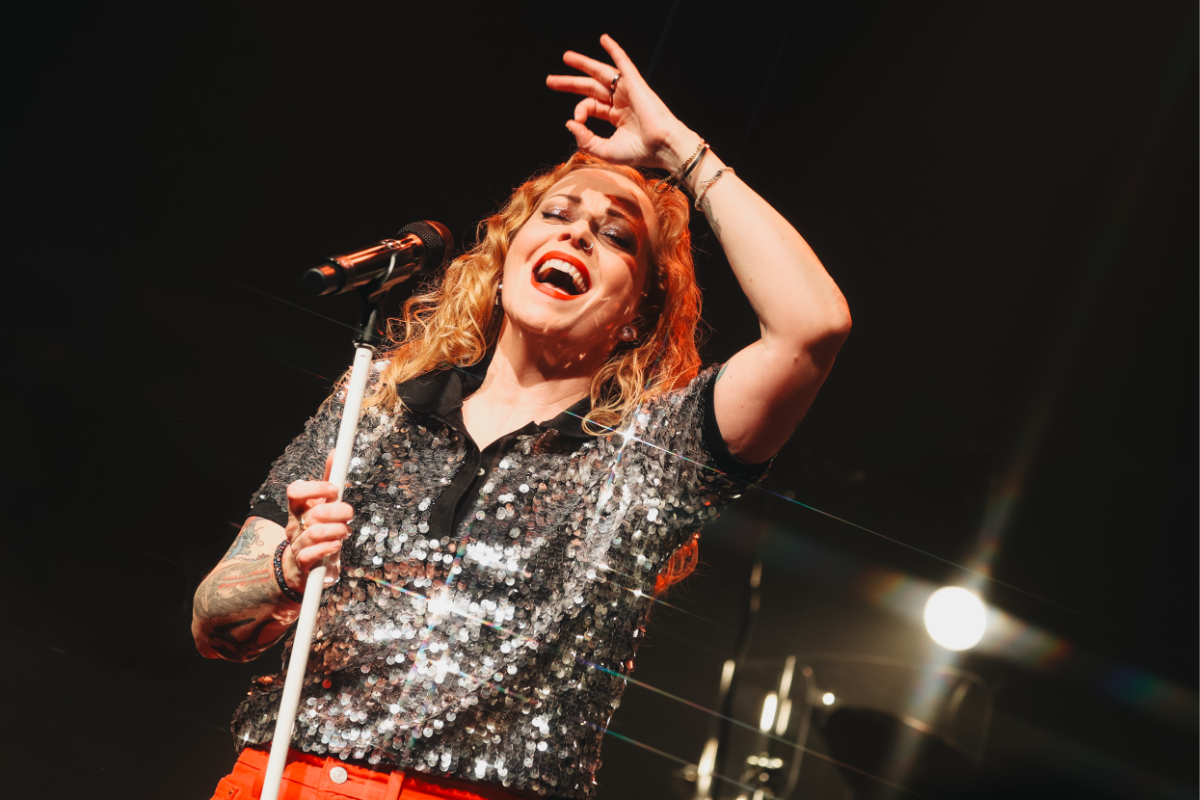 Anneke van Giersbergen en band Anneke van Giersbergen @ Poppodium Gebouw T, foto 1, foto's door Kitty van de Waart - FrontView Magazine