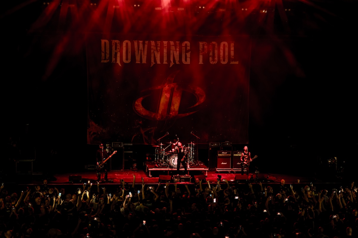 Drowning Pool @ Vorst Nationaal, picture 13, photographed by Dorien Goetschalckx - FrontView Magazine