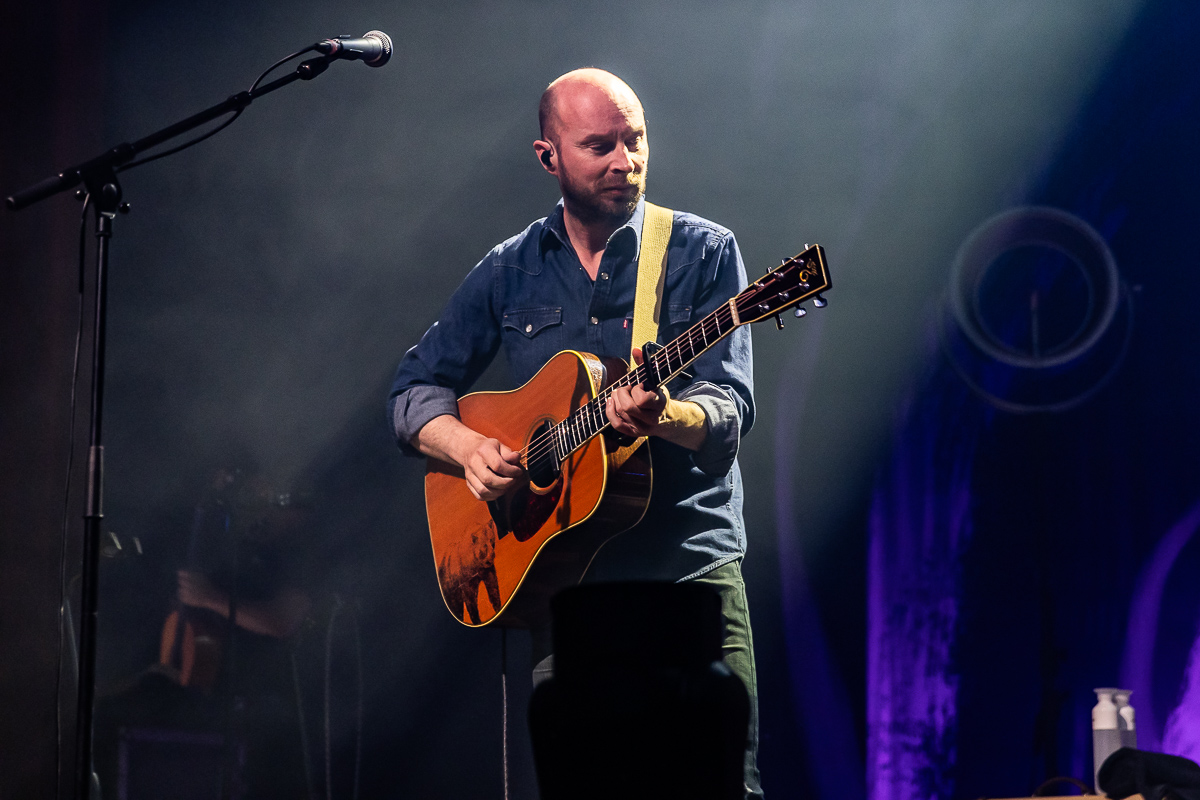 Milow Boy Made Out Of Stars @ De Roma, picture 6, photographed by Marc Verdonck - FrontView Magazine