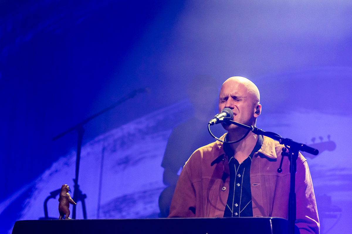 Milow Boy Made Out Of Stars @ De Roma, picture 7, photographed by Marc Verdonck - FrontView Magazine