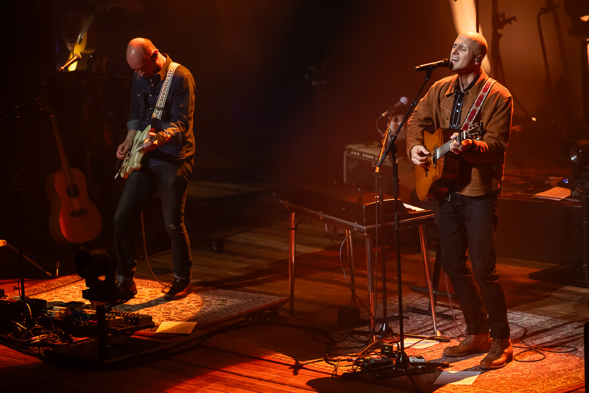Milow Boy Made Out Of Stars @ De Roma, picture 20, photographed by Marc Verdonck - FrontView Magazine