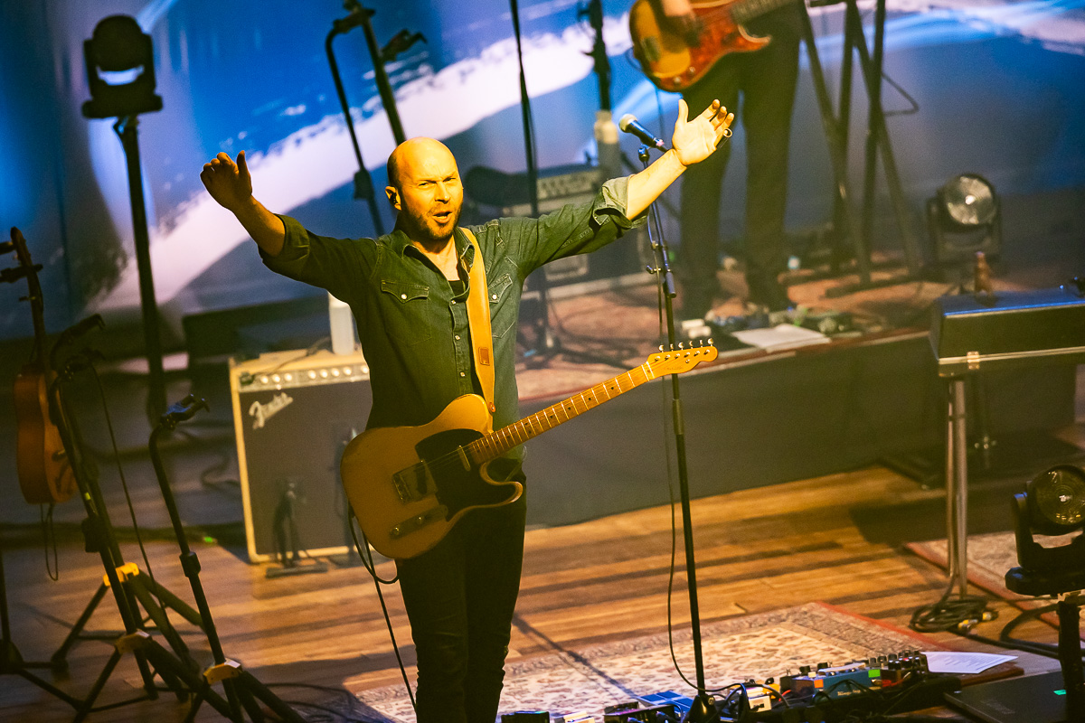 Milow Boy Made Out Of Stars @ De Roma, picture 29, photographed by Marc Verdonck - FrontView Magazine