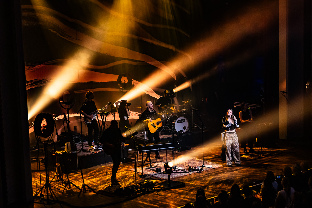Milow Boy Made Out Of Stars @ De Roma, picture 31, photographed by Marc Verdonck - FrontView Magazine