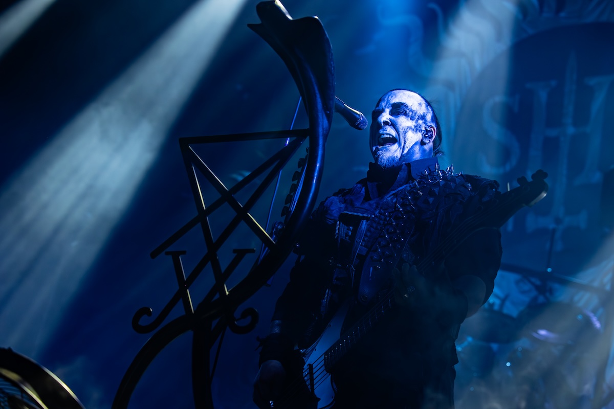 Behemoth @ 013, picture 3, photographed by Dorien Goetschalckx - FrontView Magazine