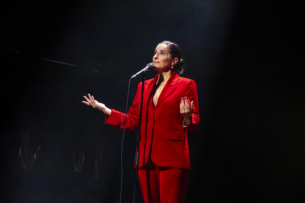 Cristina Branco Mãe @ De Roma, picture 15, photographed by dirk janssens - FrontView Magazine