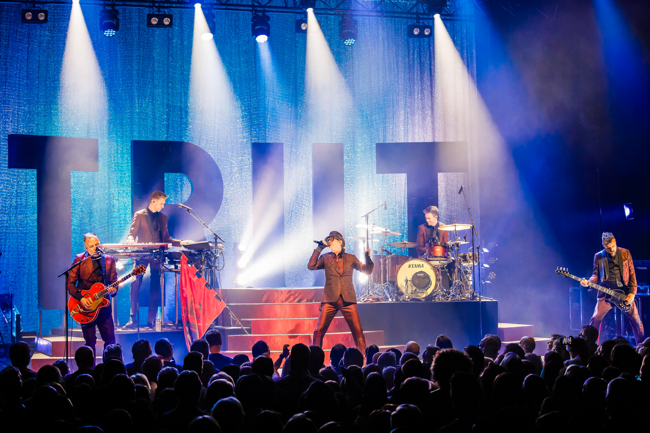 Les Truttes In concert, picture 4, photographed by Paul Jongeneelen - FrontView Magazine