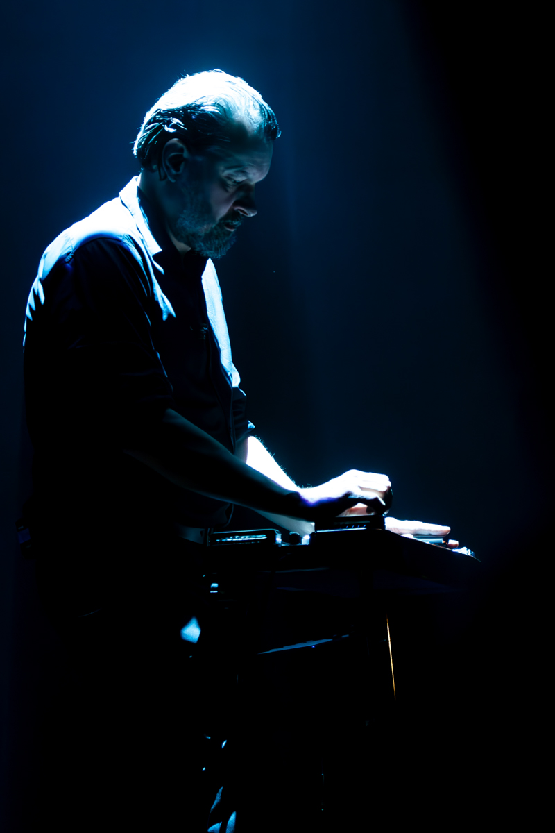 Het Zesde Metaal - Het langste jaar @ CC de steenoven, picture 1, photographed by Jurgen Van De Maele - FrontView Magazine
