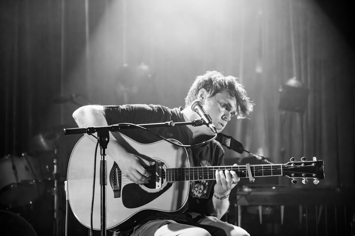 junior Brother @ De Casino, picture 7, photographed by Bart Janssens - FrontView Magazine