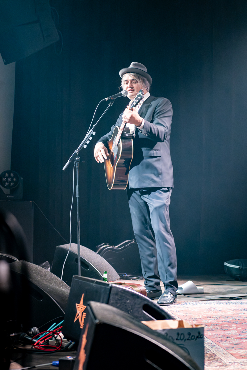 Peter Doherty @ De Casino, picture 1, photographed by Bart Janssens - FrontView Magazine