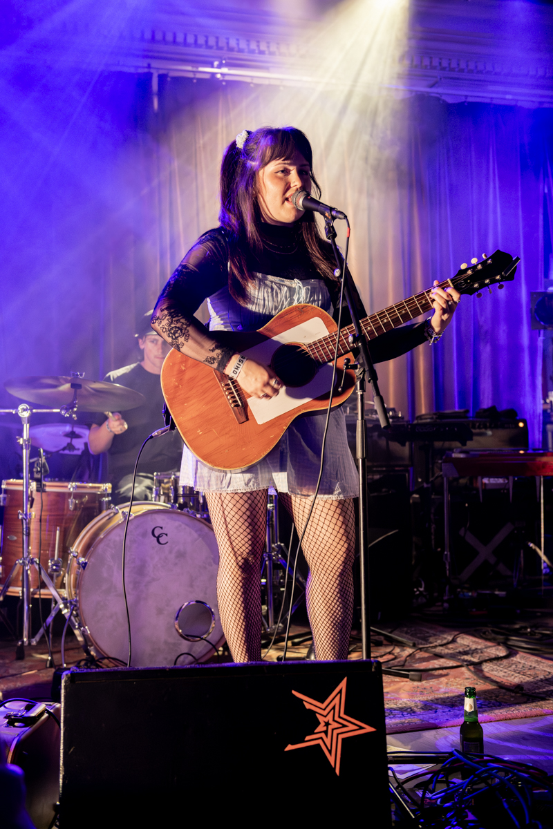 Vona Vella @ De Casino, picture 5, photographed by Bart Janssens - FrontView Magazine