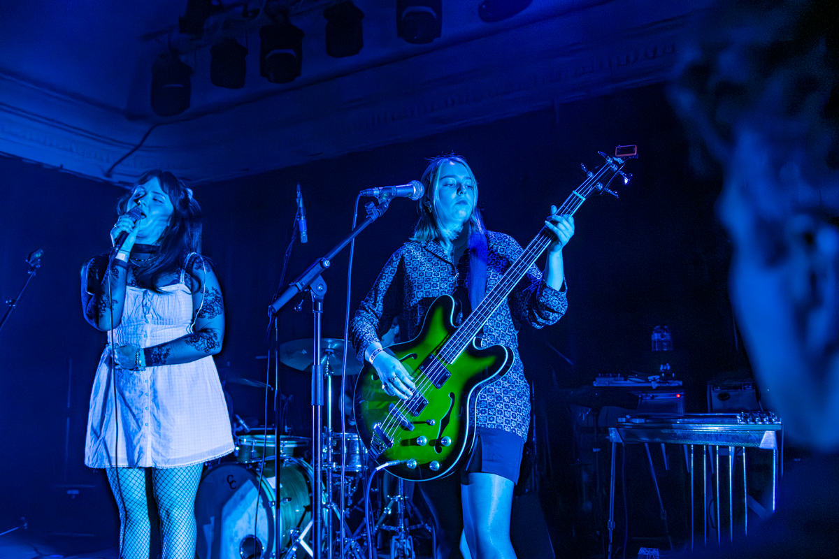 Vona Vella @ De Casino, picture 8, photographed by Bart Janssens - FrontView Magazine