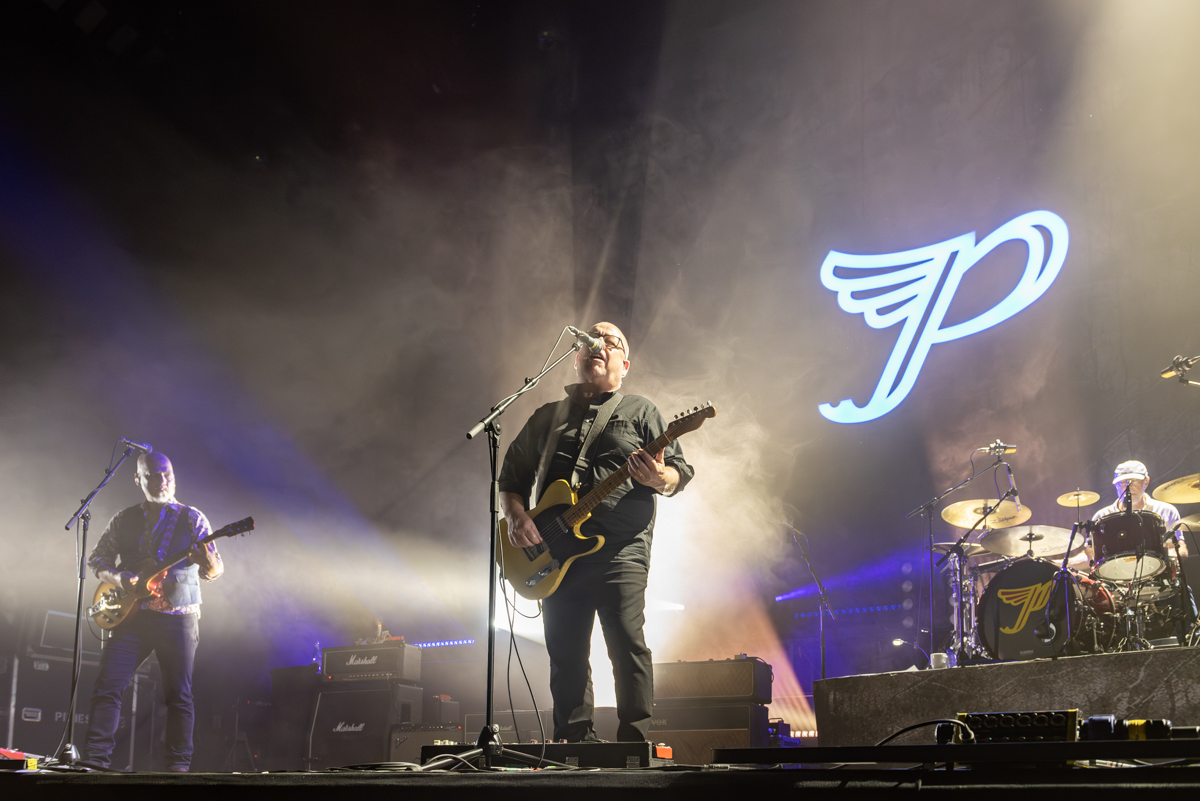Pixies @ Lotto Arena, picture 3, photographed by Bart Janssens - FrontView Magazine