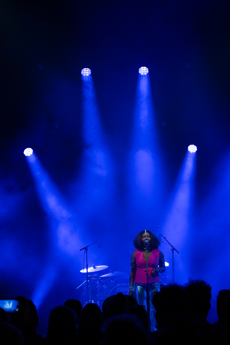 Justina Lee Brown @ Roots & Roses Festival, picture 15, photographed by Koen Marcoen - FrontView Magazine