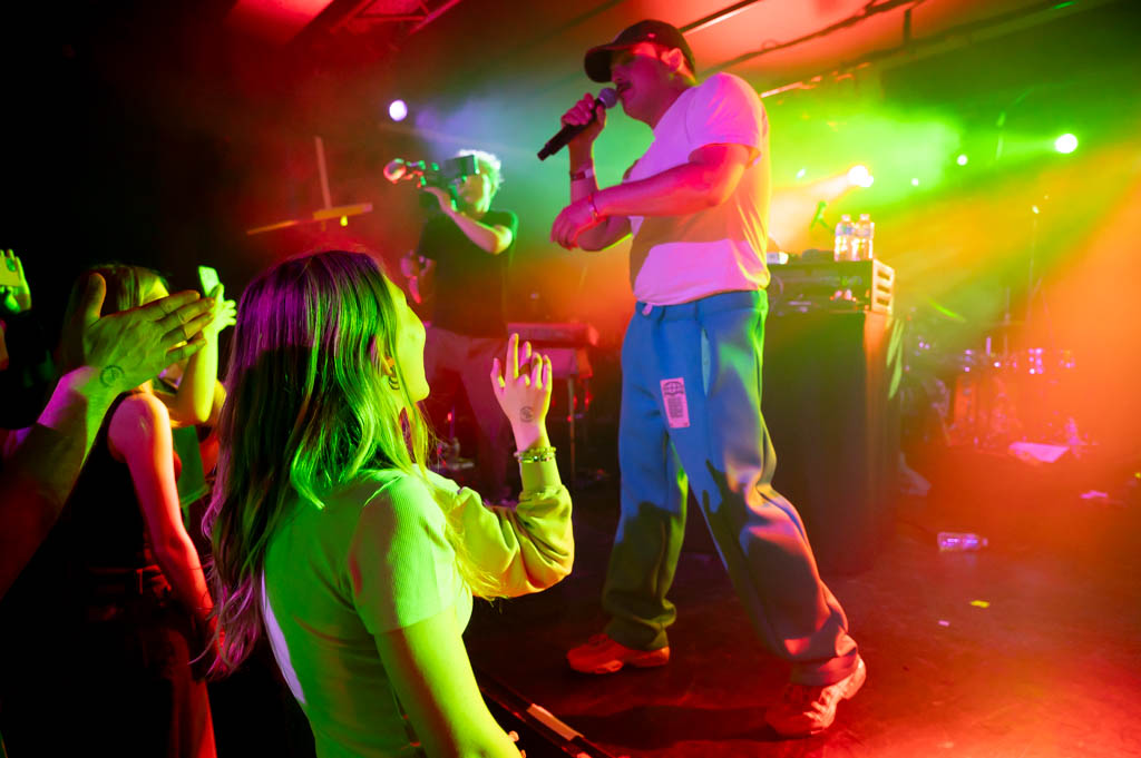 Abattoir Anvers & Friends @ 42u StuBru, picture 7, photographed by Gert Daemen - FrontView Magazine