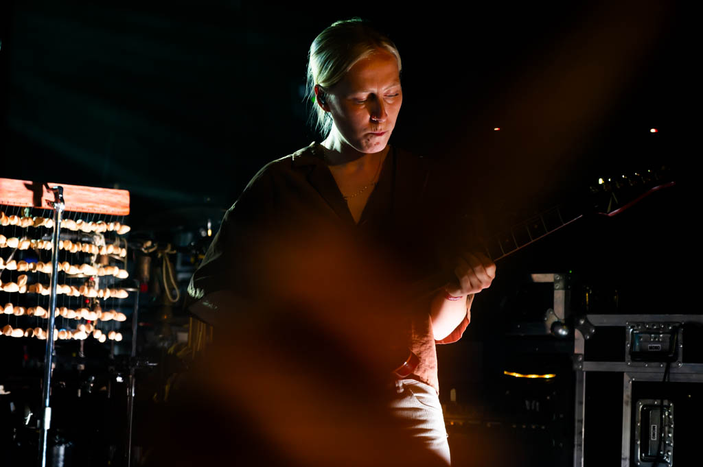 Abattoir Anvers & Friends @ 42u StuBru, picture 20, photographed by Gert Daemen - FrontView Magazine