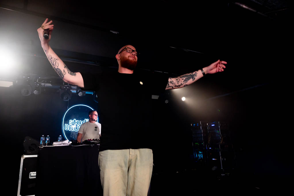Abattoir Anvers & Friends @ 42u StuBru, picture 25, photographed by Gert Daemen - FrontView Magazine