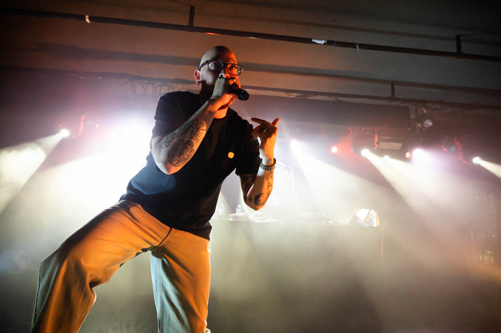 Abattoir Anvers & Friends @ 42u StuBru, picture 27, photographed by Gert Daemen - FrontView Magazine