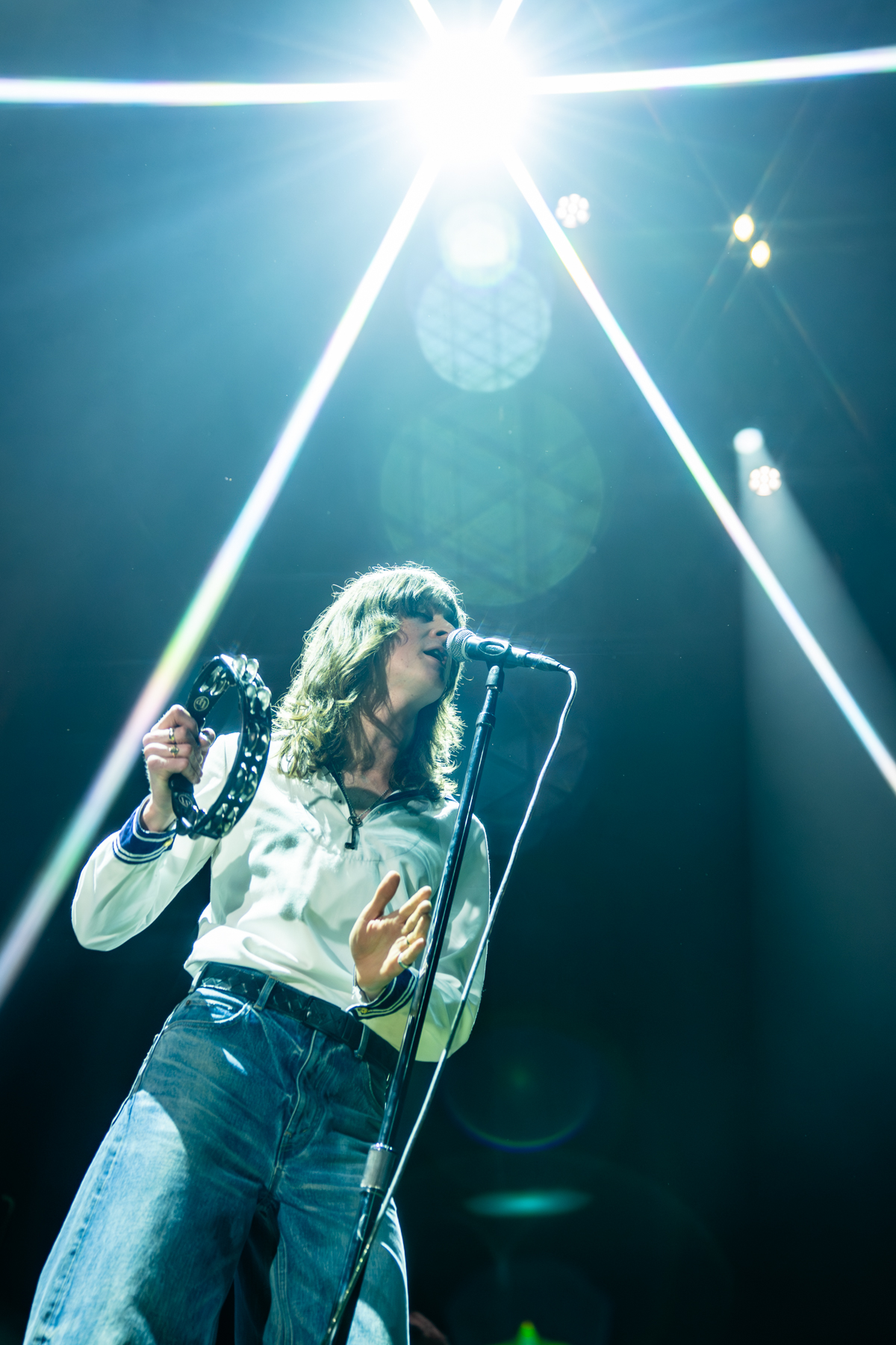 Blossoms @ Lotto Arena, picture 5, photographed by Dorien Goetschalckx - FrontView Magazine