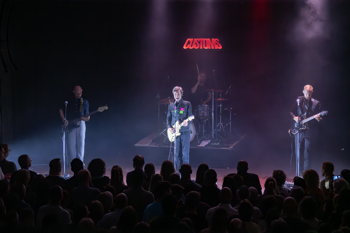 Customs @ De Casino, picture 5, photographed by Bart Janssens - FrontView Magazine