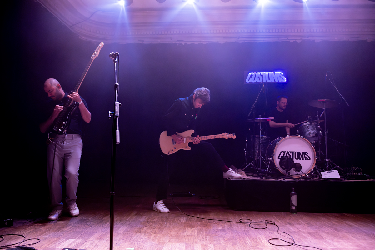 Customs @ De Casino, picture 11, photographed by Bart Janssens - FrontView Magazine