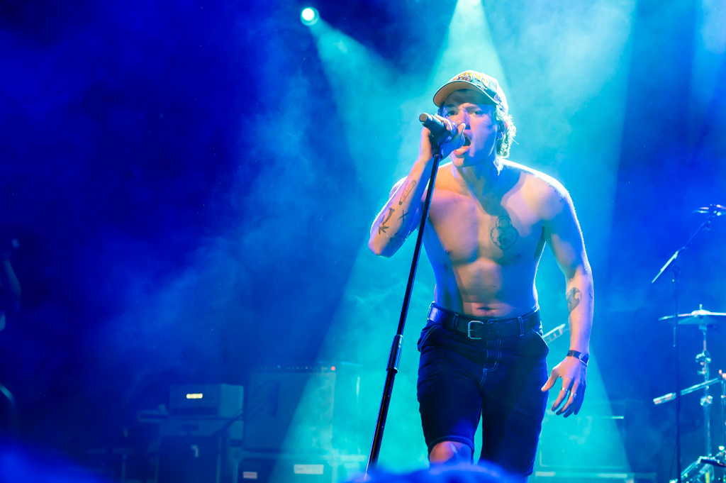 Stone @ 42u Stubru, picture 1, photographed by Gert Daemen - FrontView Magazine