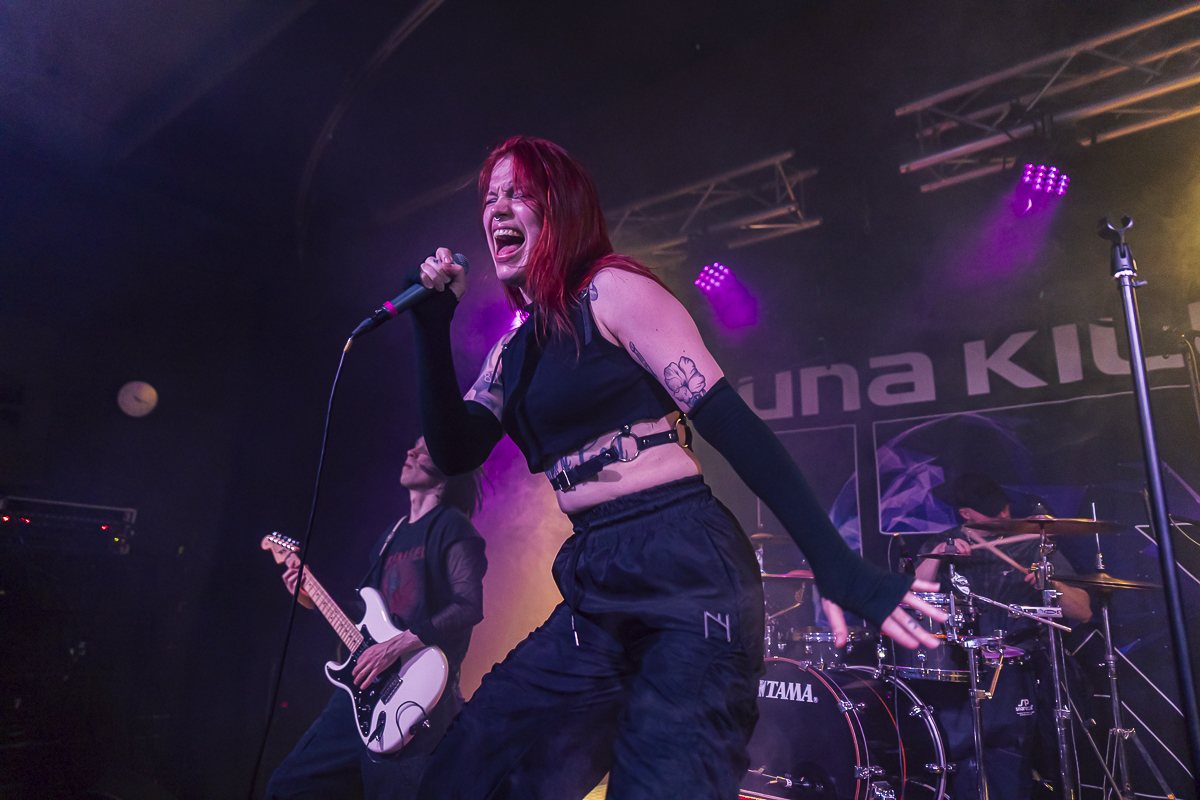 Luna Kills @ Club Hell Diest, picture 6, photographed by Peter Smet - FrontView Magazine