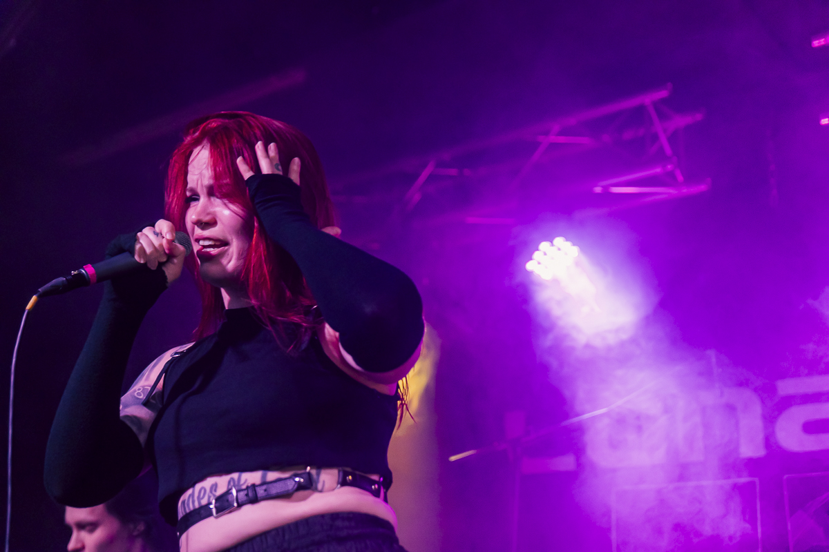 Luna Kills @ Club Hell Diest, picture 7, photographed by Peter Smet - FrontView Magazine