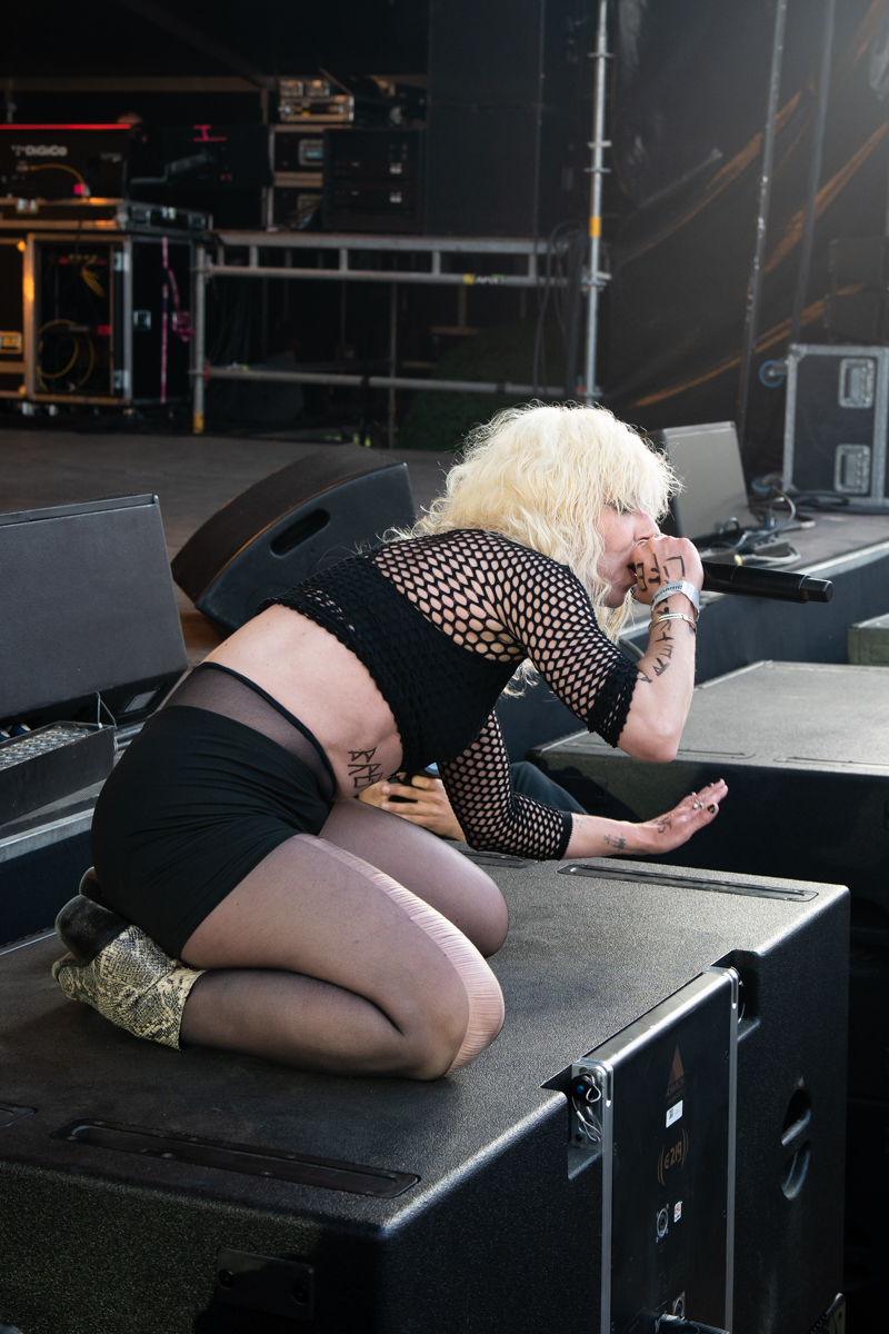 Kap Bambino @ Les Nuits Botanique, picture 10, photographed by Koen Marcoen - FrontView Magazine