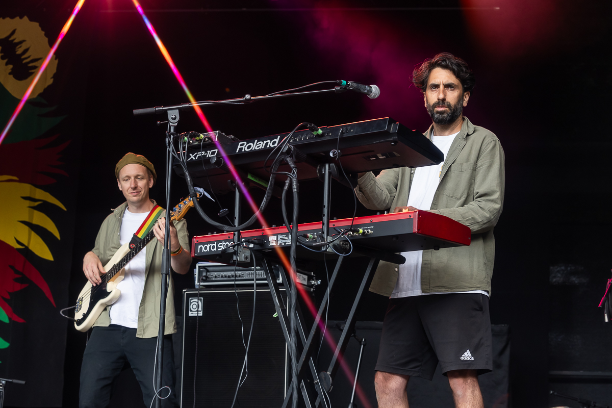 Shniece McMenamin & Run Come Down @ Antwerp Reggae Festival 2025, picture 2, photographed by Marc Verdonck - FrontView Magazine