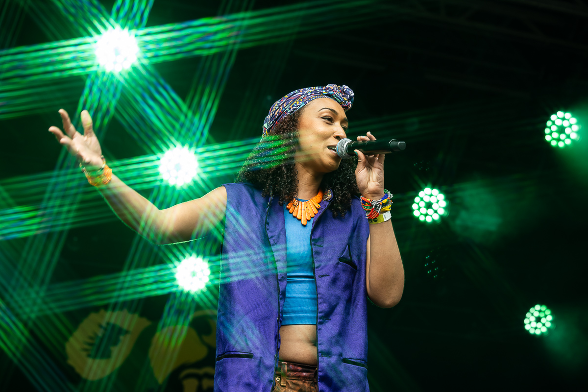 Shniece McMenamin & Run Come Down @ Antwerp Reggae Festival 2025, picture 12, photographed by Marc Verdonck - FrontView Magazine
