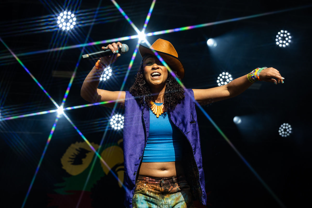Shniece McMenamin & Run Come Down @ Antwerp Reggae Festival 2025, picture 18, photographed by Marc Verdonck - FrontView Magazine