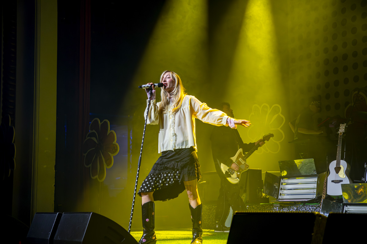 S10 @ De Roma, picture 3, photographed by dirk janssens - FrontView Magazine