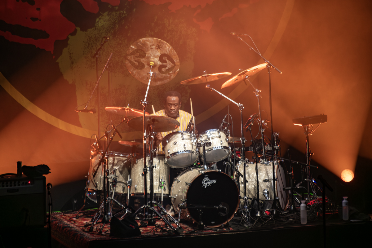 Living Colour @ De Roma, picture 4, photographed by Bart Janssens - FrontView Magazine