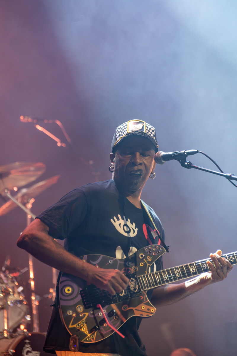 Living Colour @ De Roma, picture 7, photographed by Bart Janssens - FrontView Magazine