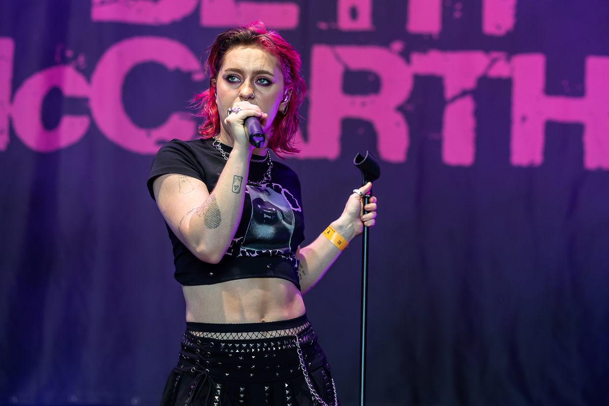 Beth McCarthy @ Vestrock 2025, picture 2, photographed by Marc Verdonck - FrontView Magazine