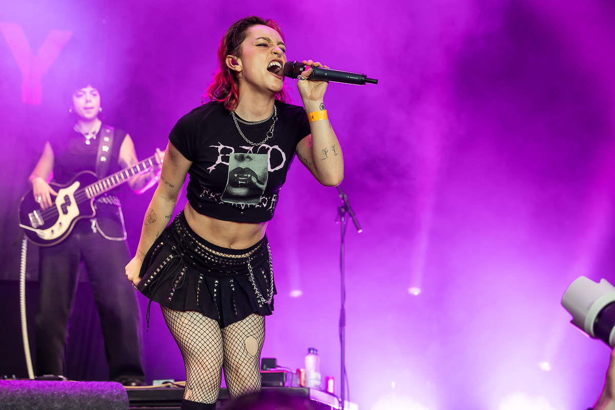 Beth McCarthy @ Vestrock 2025, picture 5, photographed by Marc Verdonck - FrontView Magazine