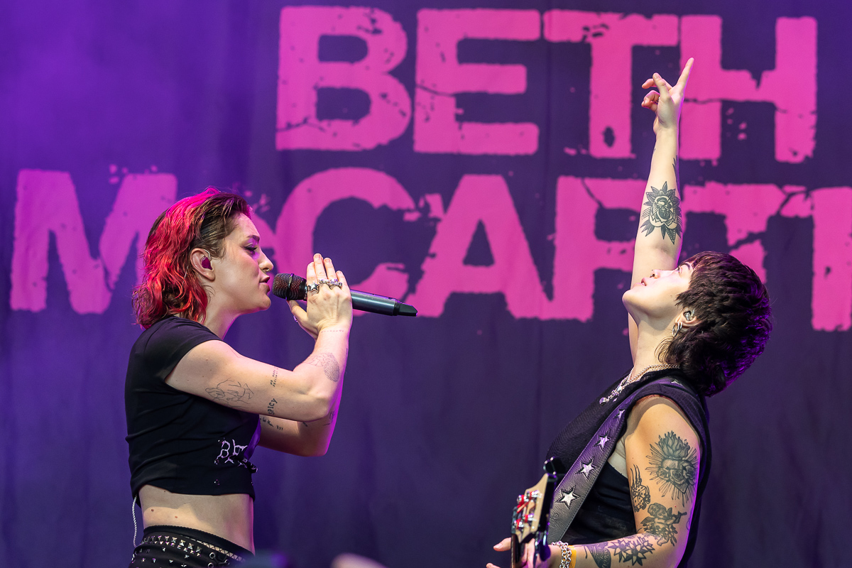 Beth McCarthy @ Vestrock 2025, picture 8, photographed by Marc Verdonck - FrontView Magazine