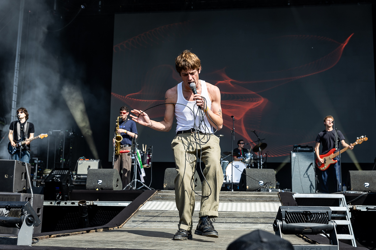 Deadletter @ Vestrock 2025, picture 15, photographed by Marc Verdonck - FrontView Magazine
