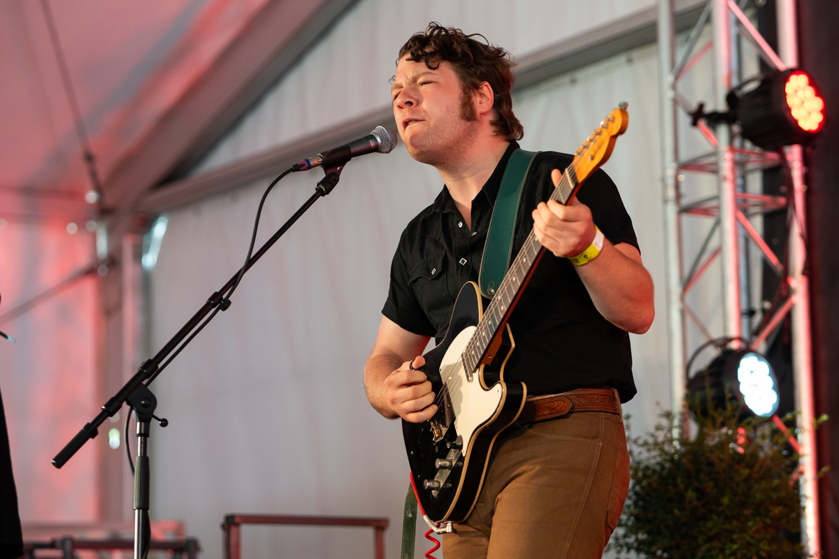 Early James @ Duvelblues, picture 1, photographed by Koen Marcoen - FrontView Magazine